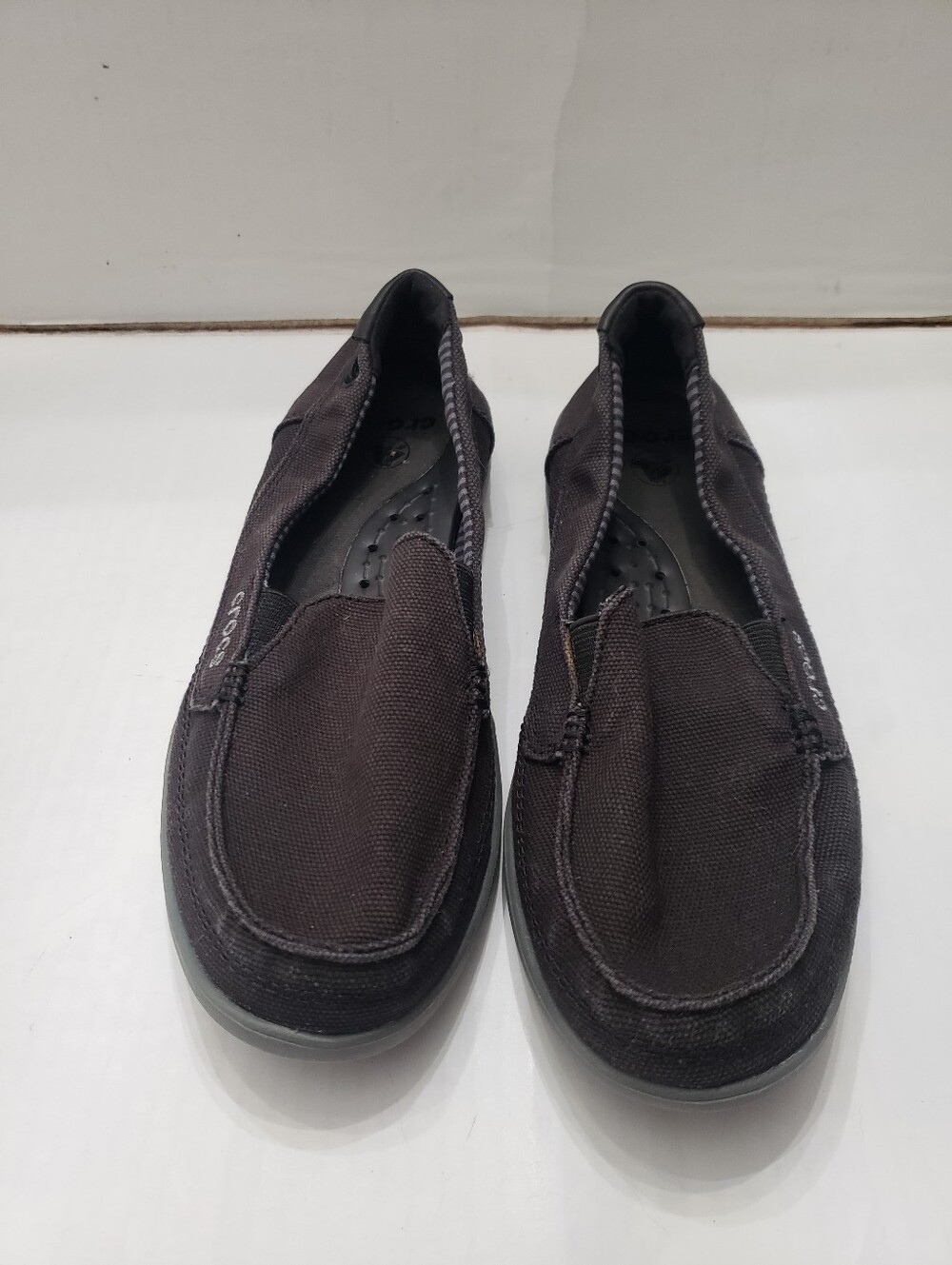 Crocs Walu Canvas Loafers Boat Shoes Womens Black Size 7 - Picture 2 of 9